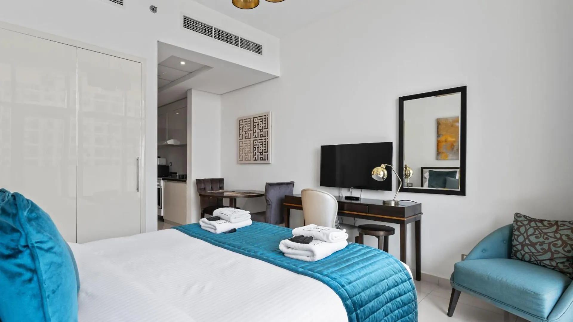 Stylish & Serene Studio In Ghalia, Jvc-16 Dubai